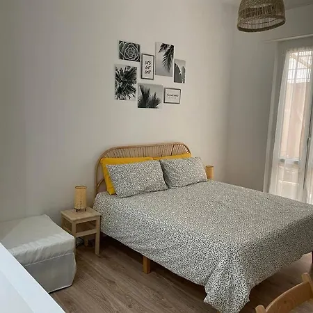 Casina Da Vinci, Monolocale Ecosostenibile * Alassio